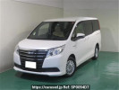 Toyota Noah ZWR80G