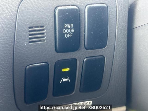 Used 2004 AT toyota alphard MNH10W Image[30]