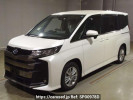 Toyota Noah ZWR90W