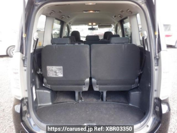 Used 2010 AT toyota voxy ZRR70W Image[8]