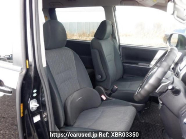 Used 2010 AT toyota voxy ZRR70W Image[12]