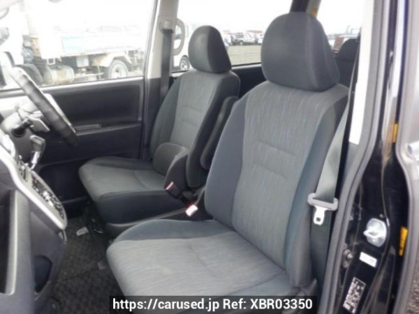 Used 2010 AT toyota voxy ZRR70W Image[13]
