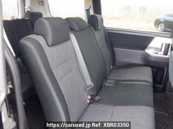 Used 2010 AT toyota voxy ZRR70W Image[14]