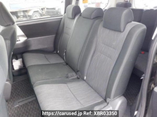 Used 2010 AT toyota voxy ZRR70W Image[15]