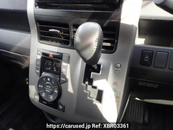 Used 2008 AT toyota voxy ZRR70W Image[23]