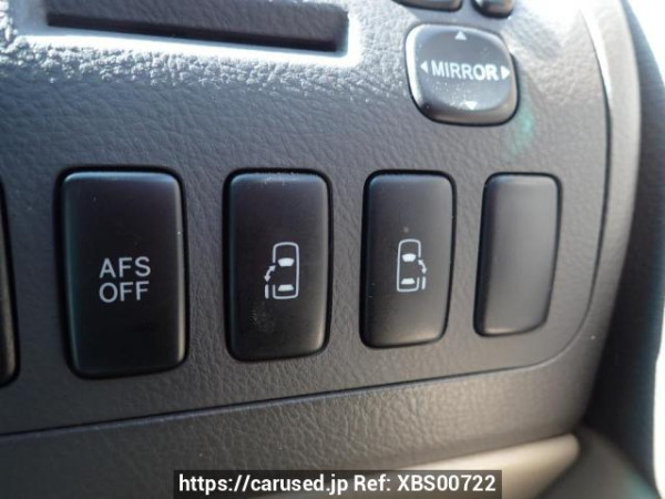 Used 2005 AT toyota alphard MNH10W Image[23]