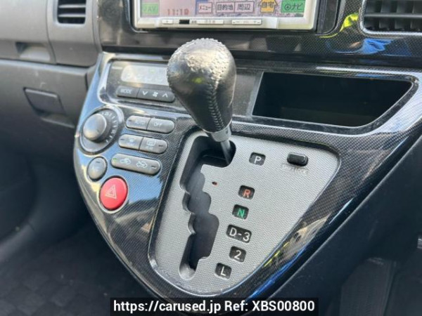 Used 2004 AT toyota wish ZNE10G Image[26]
