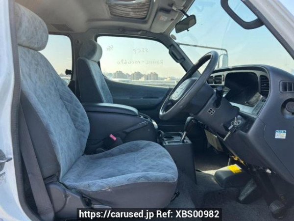 Used 2001 AT toyota hiace-van RZH112V Image[13]