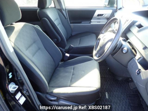 Used 2009 AT toyota noah ZRR75W Image[10]