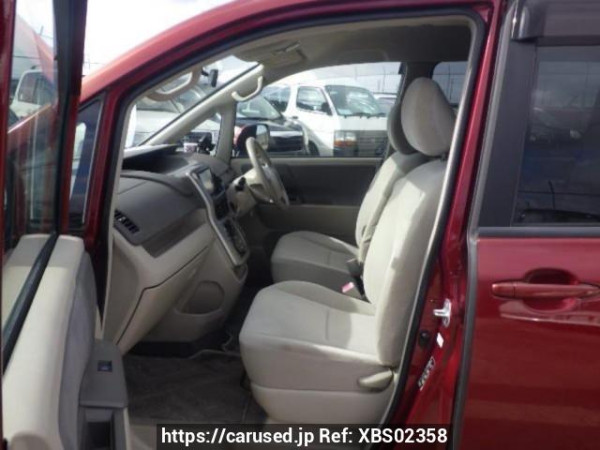 Used 2008 AT toyota noah ZRR70G Image[12]