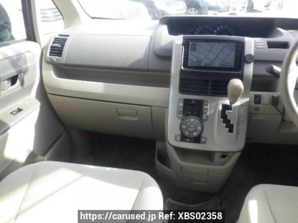 Used 2008 AT toyota noah ZRR70G Image[17]