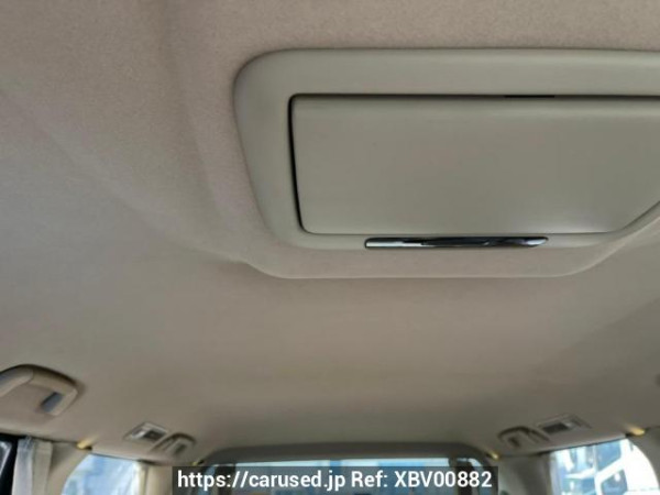 Used 2004 AT toyota alphard MNH10W Image[12]
