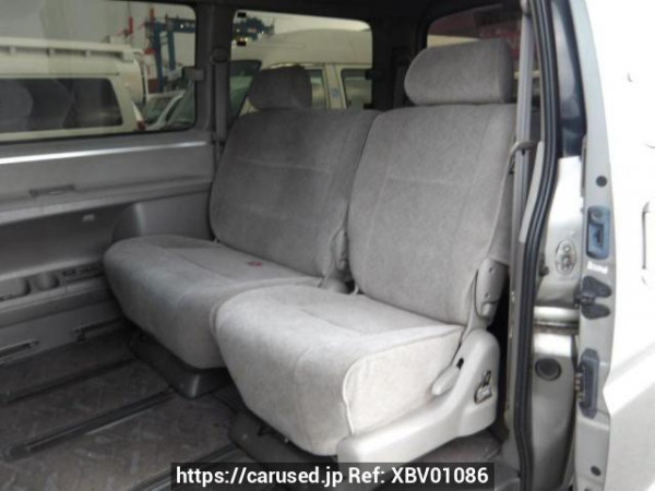 Used 2000 AT toyota regius-wagon RCH41W Image[11]