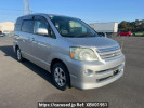 Toyota Noah AZR60G