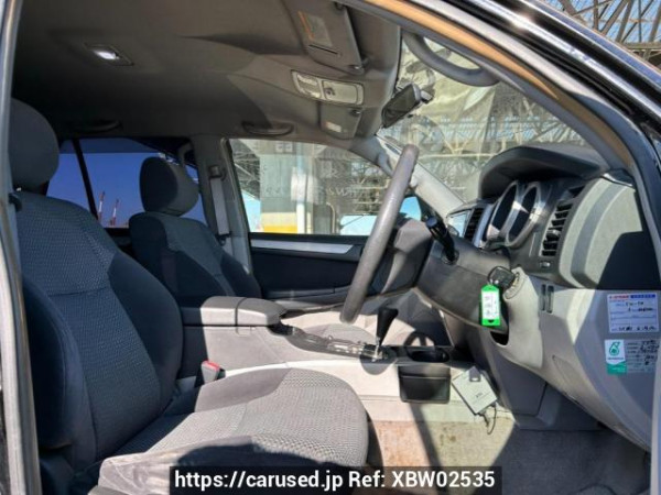 Used 2005 AT toyota hilux-surf TRN215W Image[13]