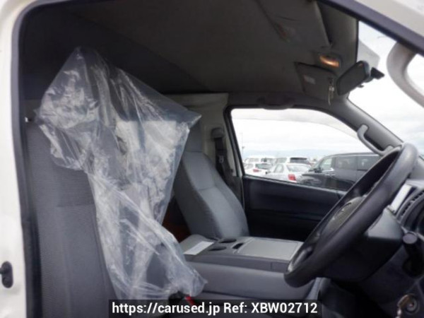 Used 2005 AT toyota hiace-van KDH200V Image[12]