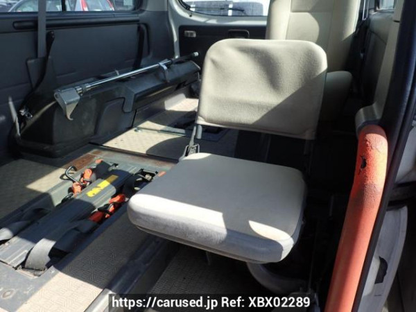 Used 2004 AT nissan caravan-bus DWMGE25 Image[13]
