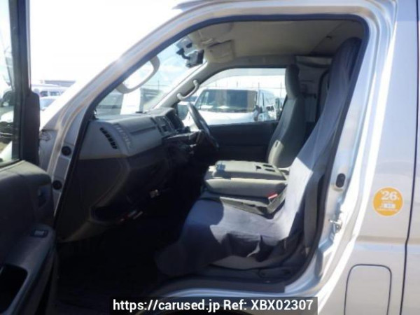 Used 2005 MT toyota hiace-van KDH200V Image[12]
