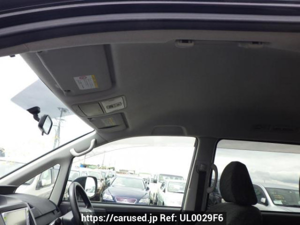 Used 2012 AT toyota noah ZRR70G Image[15]