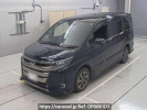 Toyota Noah ZRR85W