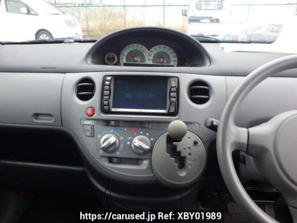 Used 2004 AT toyota sienta NCP81G Image[32]