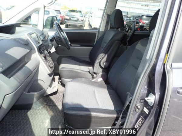 Used 2008 AT toyota voxy ZRR70W Image[11]