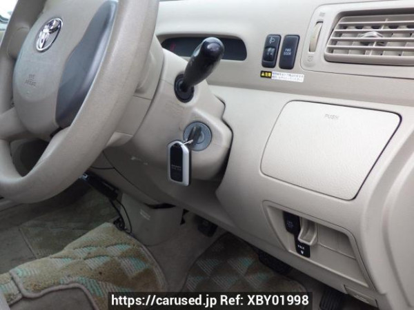 Used 2004 AT toyota raum NCZ20 Image[32]