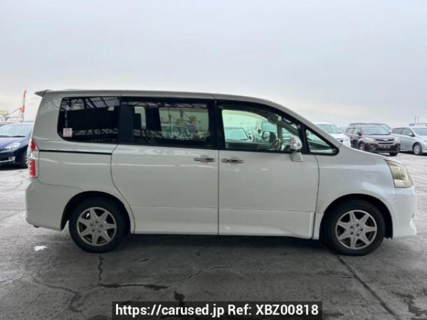 Used 2010 AT toyota noah ZRR70W Image[7]