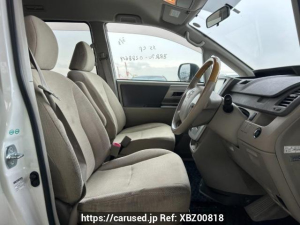 Used 2010 AT toyota noah ZRR70W Image[16]
