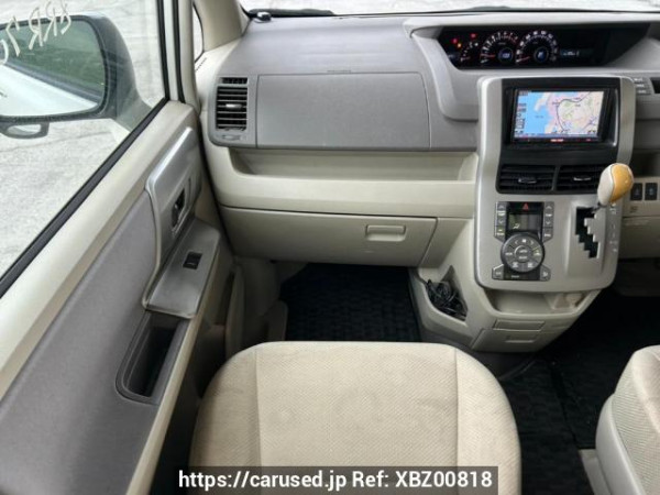 Used 2010 AT toyota noah ZRR70W Image[17]