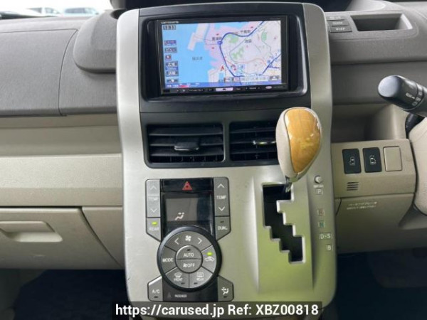 Used 2010 AT toyota noah ZRR70W Image[19]