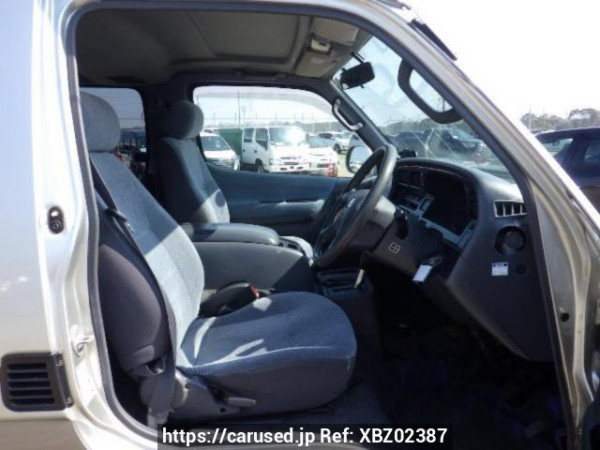 Used 2002 AT toyota hiace-van RZH112V Image[12]