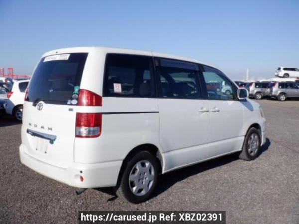 Used 2005 AT toyota noah AZR60G Image[6]