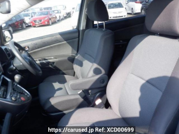 Used 2004 AT toyota wish ZNE10G Image[13]