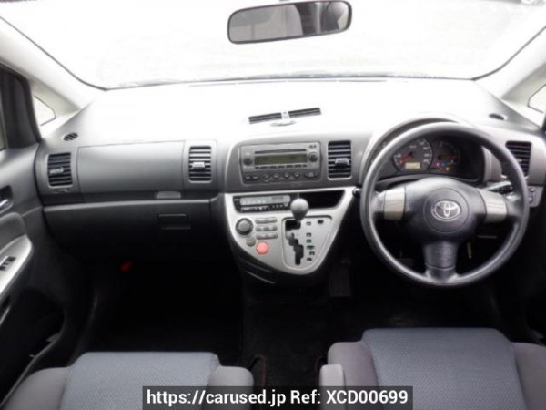 Used 2004 AT toyota wish ZNE10G Image[17]