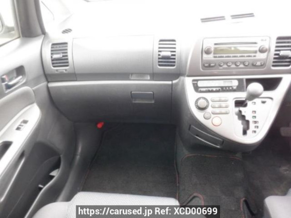 Used 2004 AT toyota wish ZNE10G Image[18]