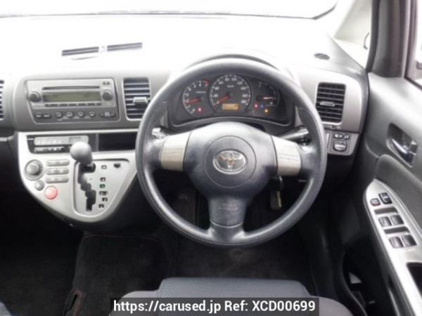 Used 2004 AT toyota wish ZNE10G Image[19]