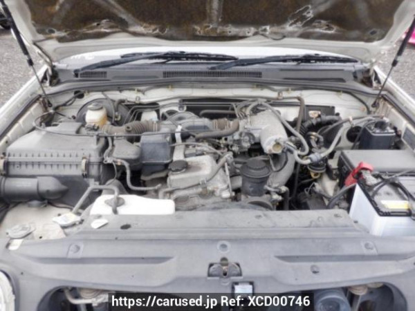 Used 2004 AT toyota hilux-surf RZN210W Image[9]