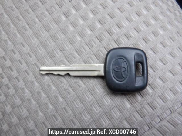 Used 2004 AT toyota hilux-surf RZN210W Image[24]