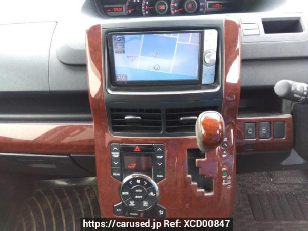 Used 2012 AT toyota noah ZRR70W Image[21]