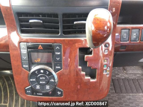 Used 2012 AT toyota noah ZRR70W Image[24]