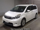 Toyota Isis ZGM11W