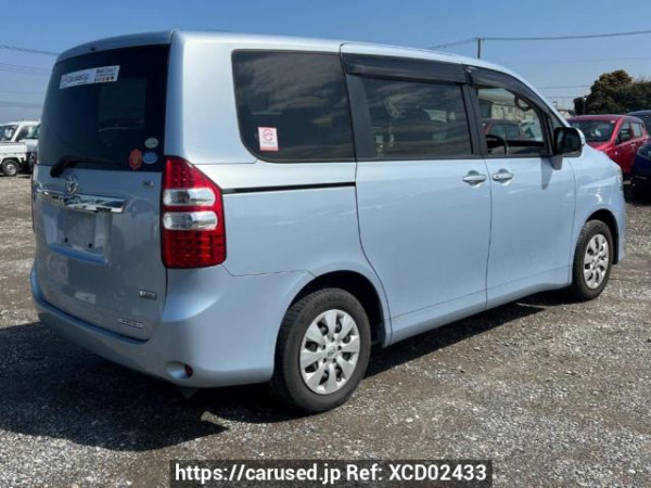 Used 2010 AT toyota noah ZRR70G Image[5]