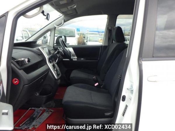 Used 2010 AT toyota noah ZRR70W Image[19]