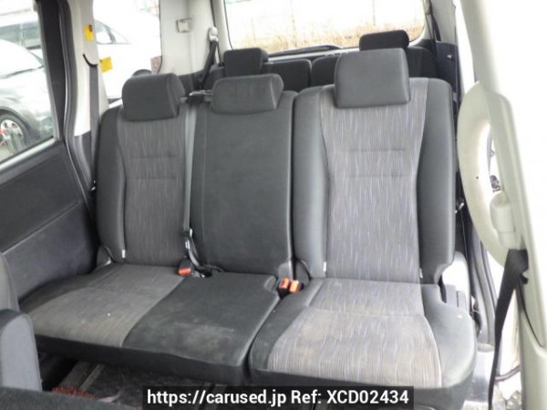 Used 2010 AT toyota noah ZRR70W Image[23]
