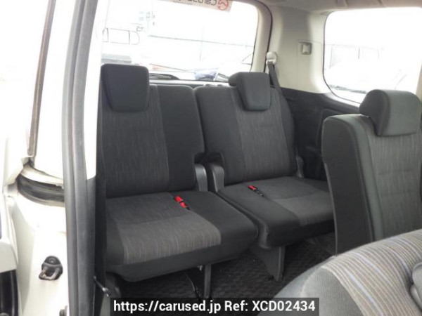 Used 2010 AT toyota noah ZRR70W Image[24]