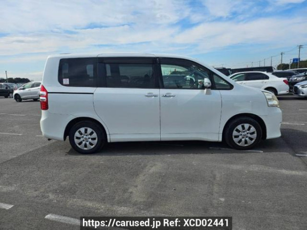 Used 2012 AT toyota noah ZRR70G Image[7]
