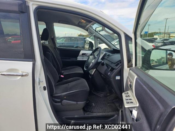 Used 2012 AT toyota noah ZRR70G Image[12]