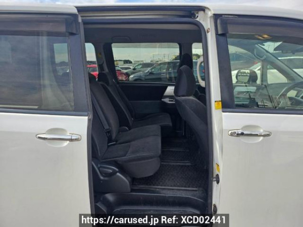 Used 2012 AT toyota noah ZRR70G Image[14]