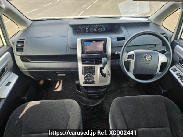 Used 2012 AT toyota noah ZRR70G Image[17]